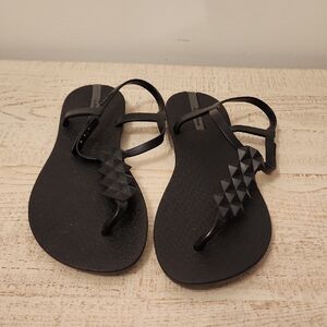 Ipanema Black Women's Sandals with Studded Design